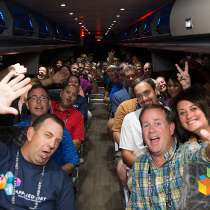 Foto de Applied Systems de Applied customers, employees and leadership traveled to Universal Studios for the evening event during Applied Net 2016