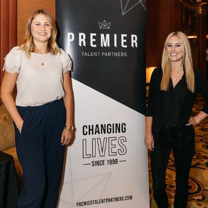 Photo Premier Talent Partners de : Our SF Managing Directors, Naomi Engelman and Kailee Bentz, representing Premier at the 2018 HustleCon