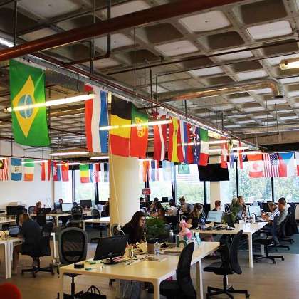 Foto voor : Our office is multicultural